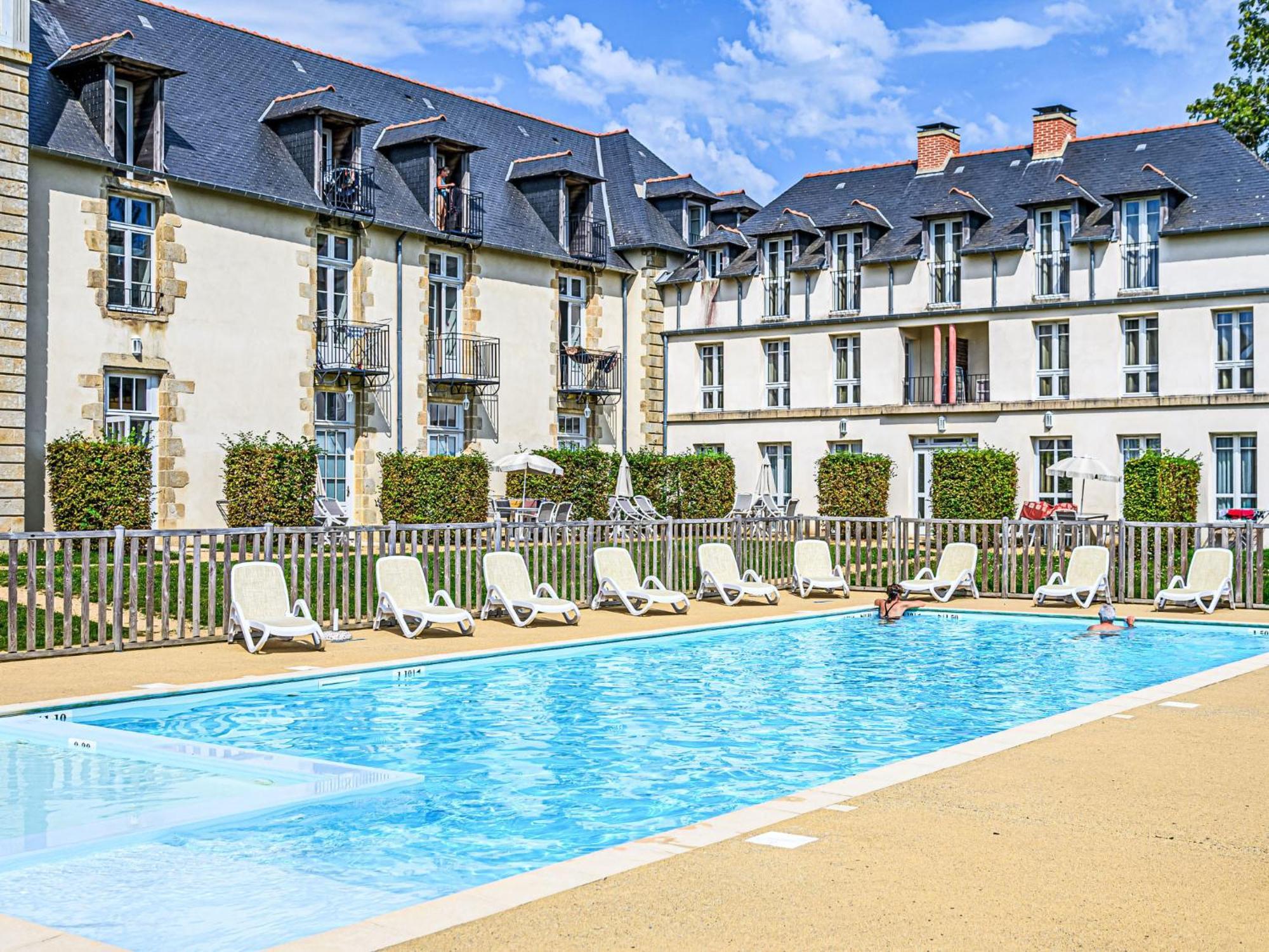 Apartment Chateau De Kergonano-10 By Interhome Баден Екстер'єр фото
